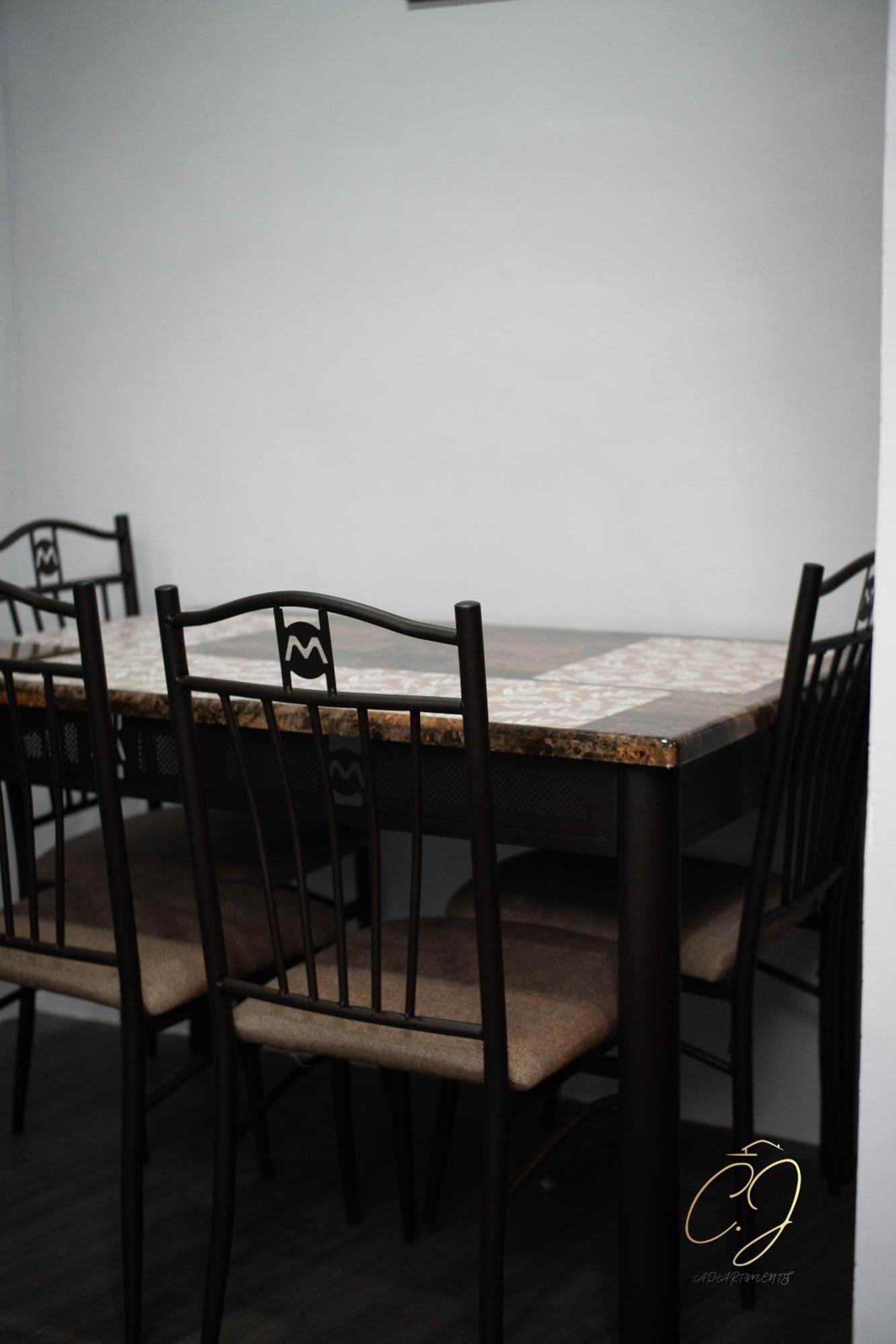 Cj Apartments اولونجابو المظهر الخارجي الصورة